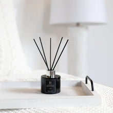Load image into Gallery viewer, Dream On Reed Diffuser
